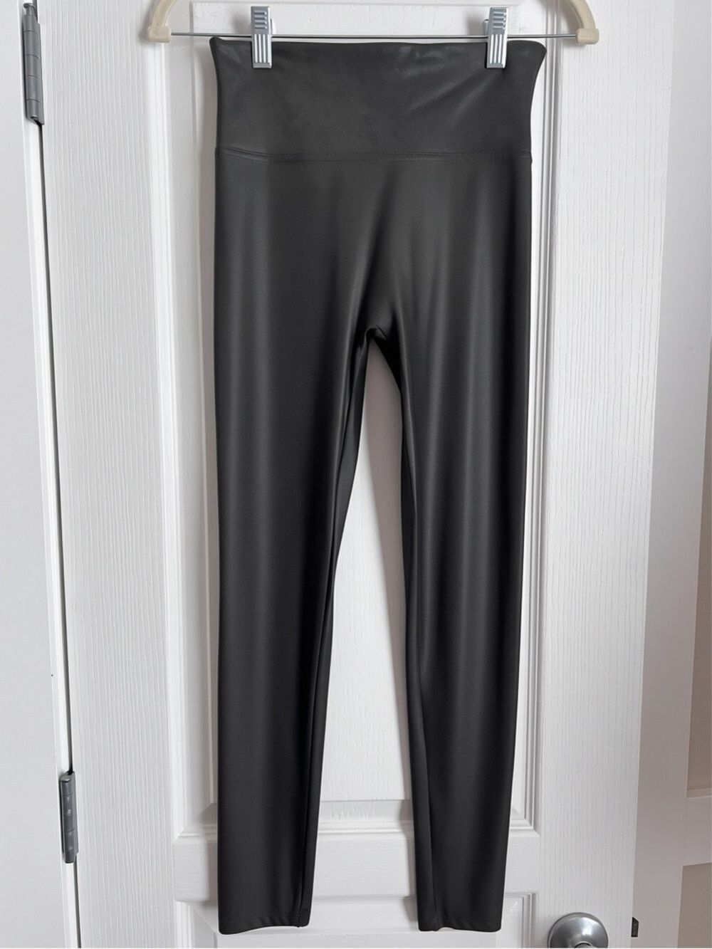 SPANX Faux Leather Leggings Black - Size Medium